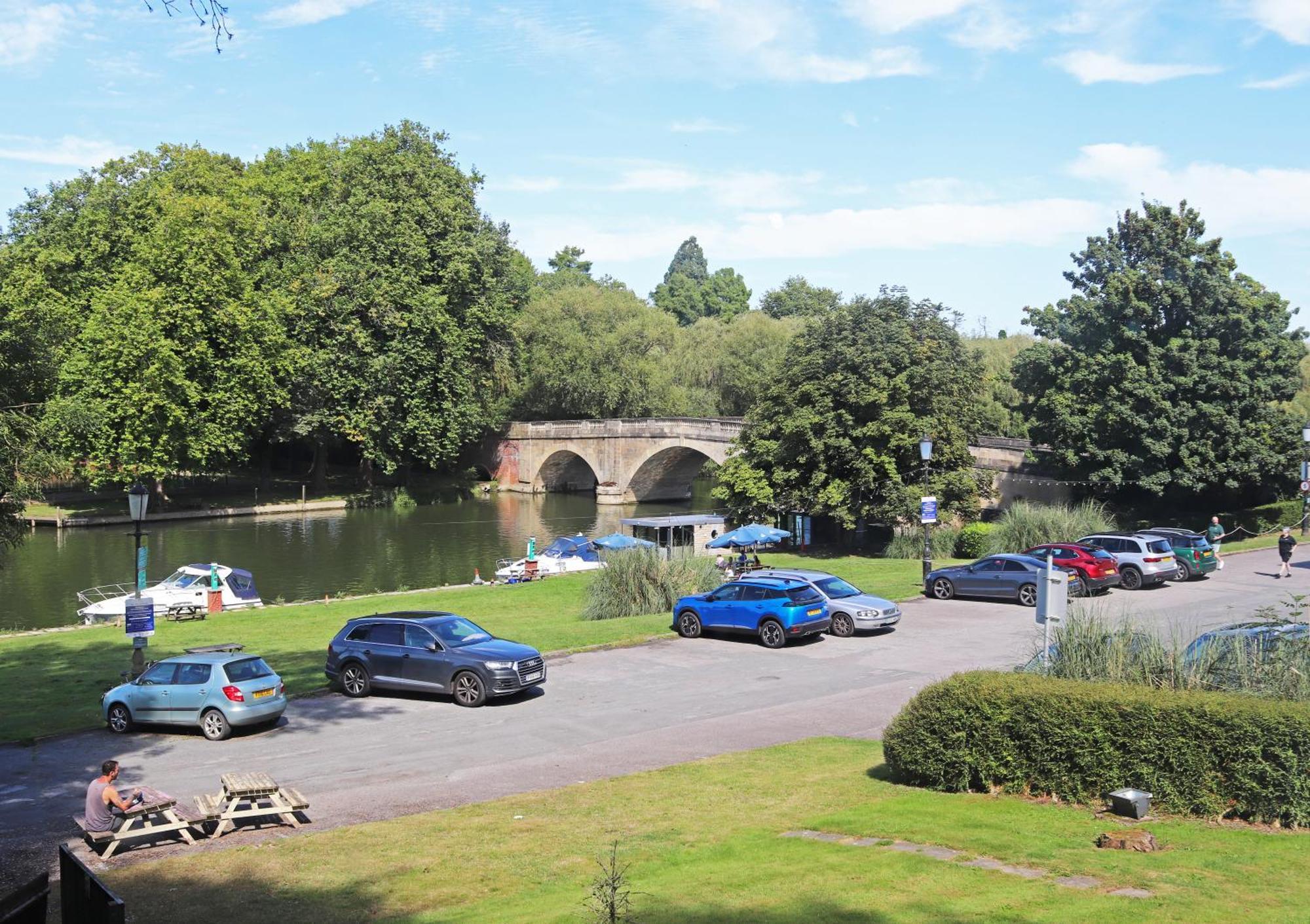 Shillingford Bridge Hotel Wallingford Exterior foto